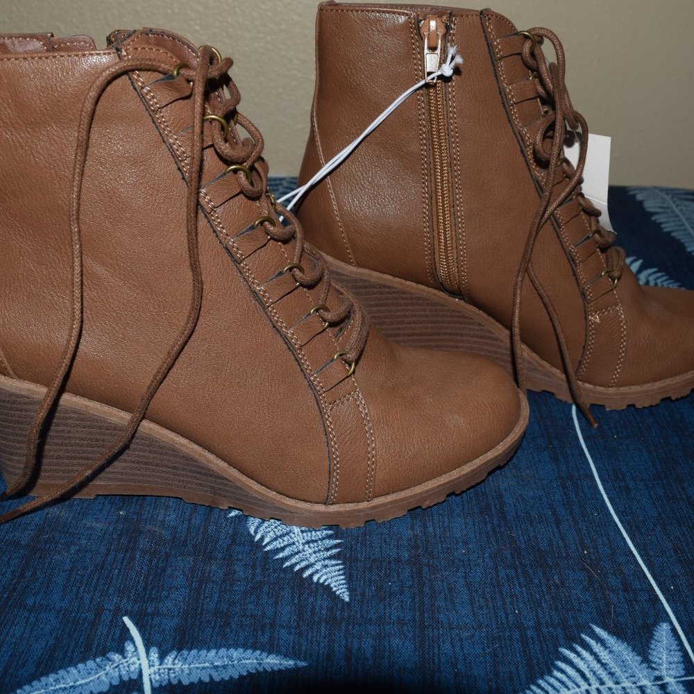 Women's Route 66 wedge lace up booties - Picture 2 of 4